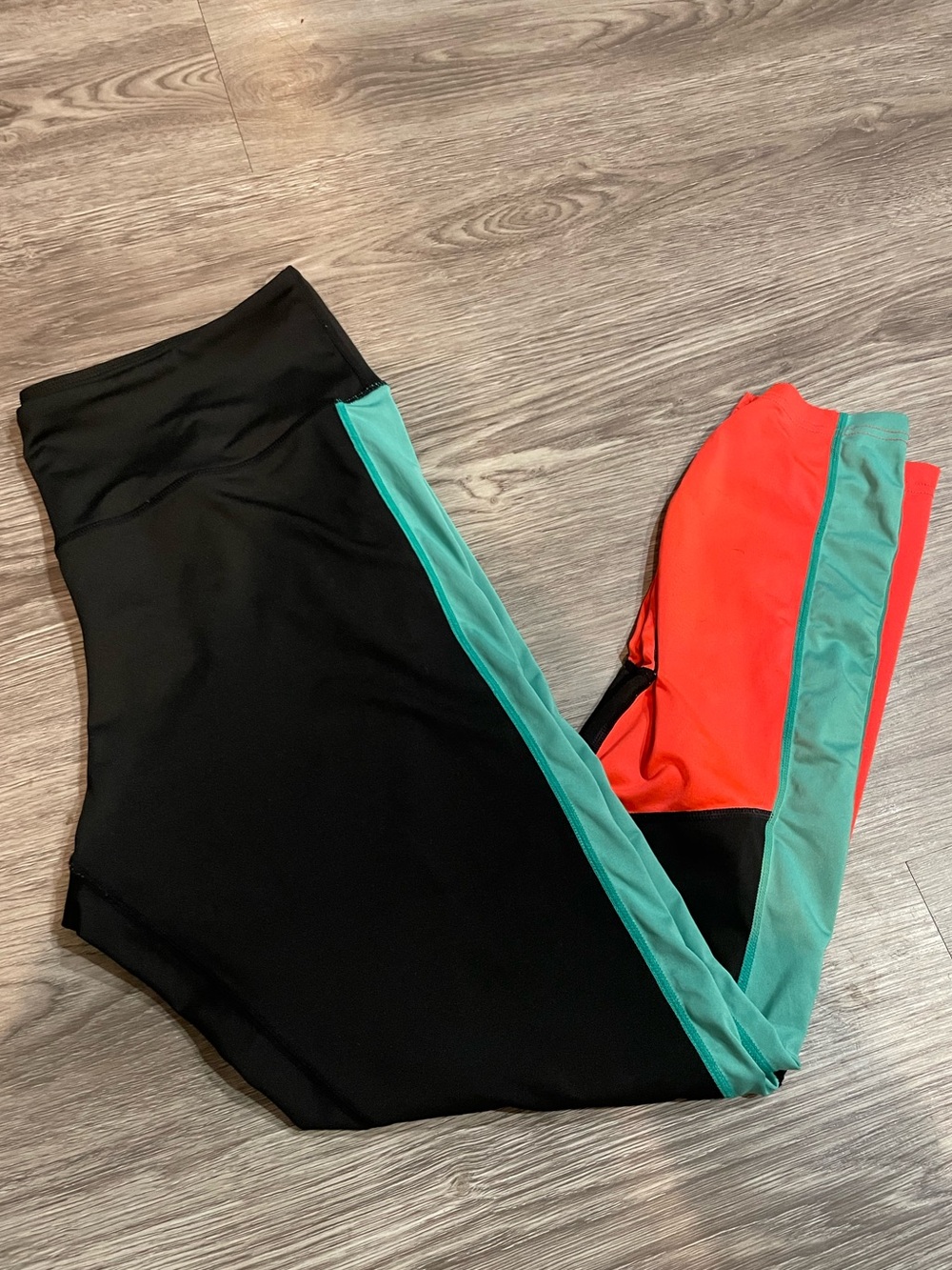 Colorblock High-Waist Leggings in Black, Teal & Coral
